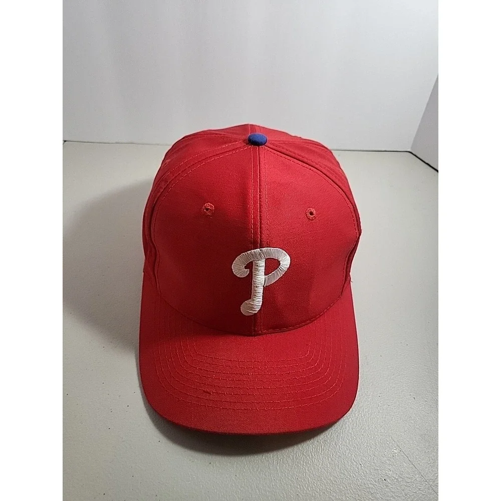 Philadelphia Phillies MLB Genuine Merchandise Red Baseball Cap Hat Mens Snapback